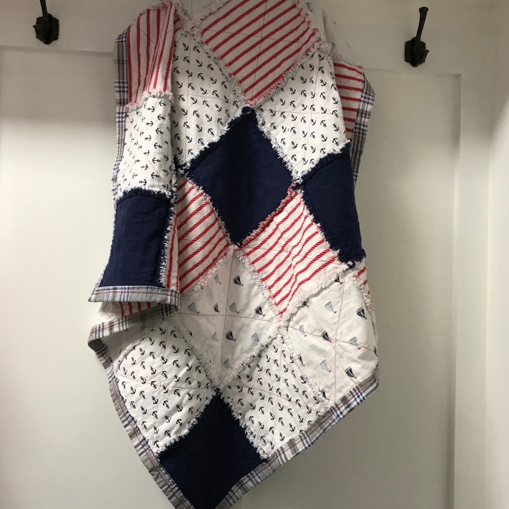 Handmade rag quilt, matching throw pillow shams - Picture 2 of 8